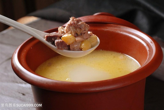 汤白果炖鸡的美食图片