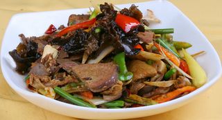 爆炒羊杂 22元