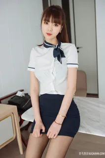 性感撩人美女空姐制服可樂写真图片