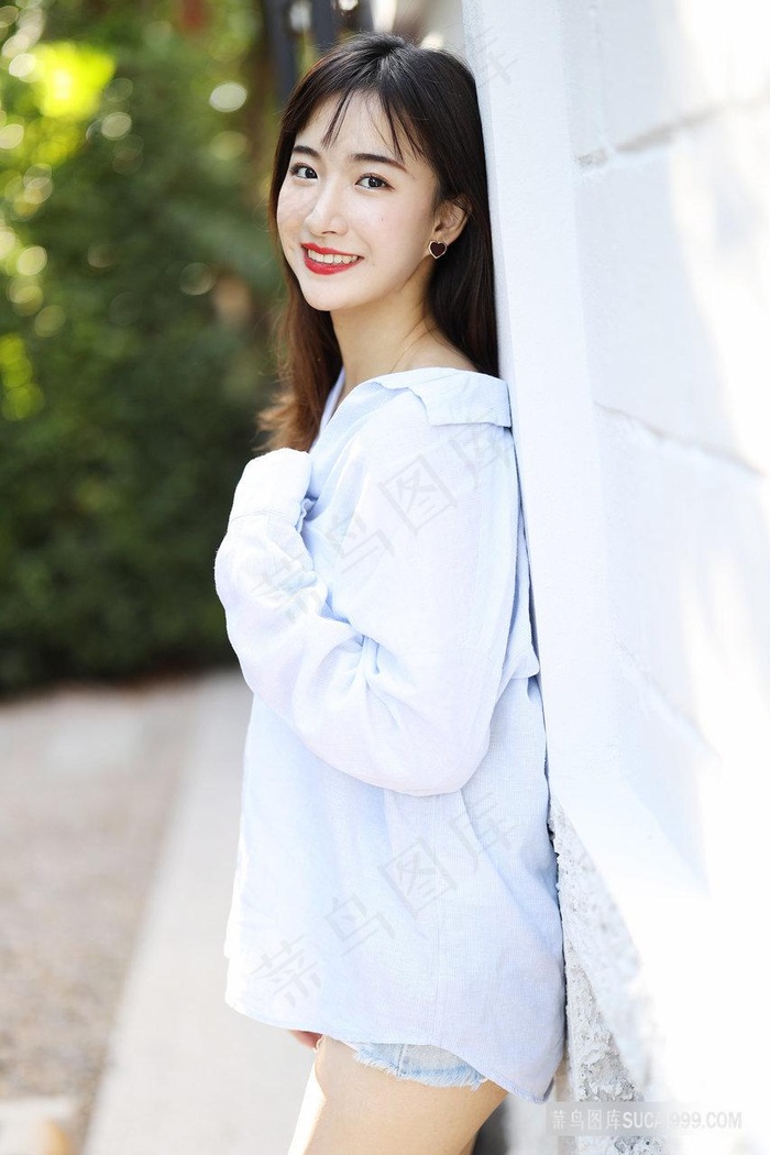 清纯甜美女生头像艺儿拿铁户外写真图片