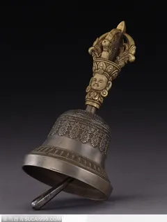 银质镀金的摇铃奉神器物图片 银质镀金的摇铃奉神器物图片
