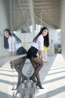 日本美女*丝袜图片 日本美女*丝袜图片