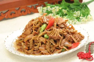 干菜花炒五花肉 (1)