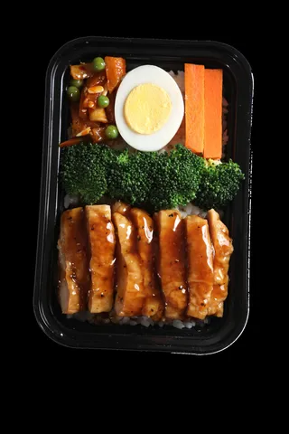 胡椒鸡排快餐盖浇饭产品成品高清大图餐盒装夜市小吃免扣