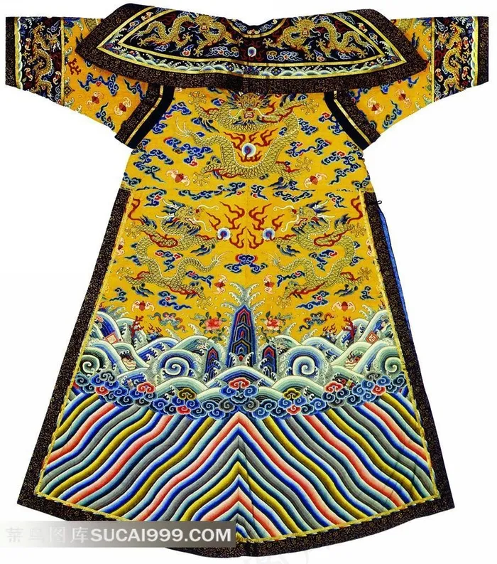 精美的吉祥龙纹图案传统服饰
