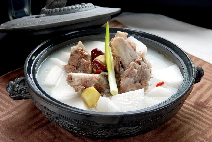 砂锅石锅美食煲类特色菜怀钙骨煲