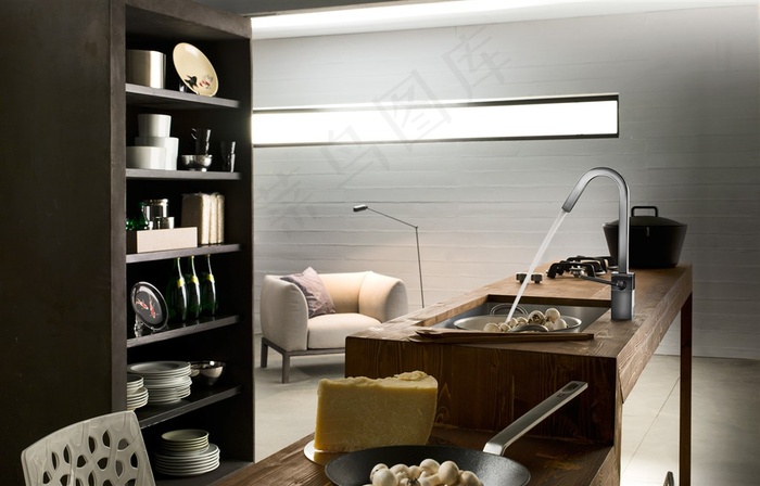 厨房龙头水槽空间图片