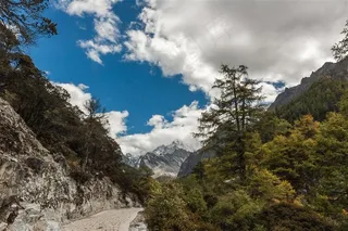 稻城亚丁旅游风光