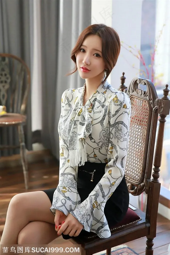 优雅漂亮的韩国美女明星李妍静写真图片