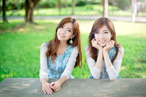 邻家女孩双胞胎姐妹大小乔高清大图