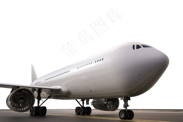 停在飞机场的白色飞机侧面高清图片