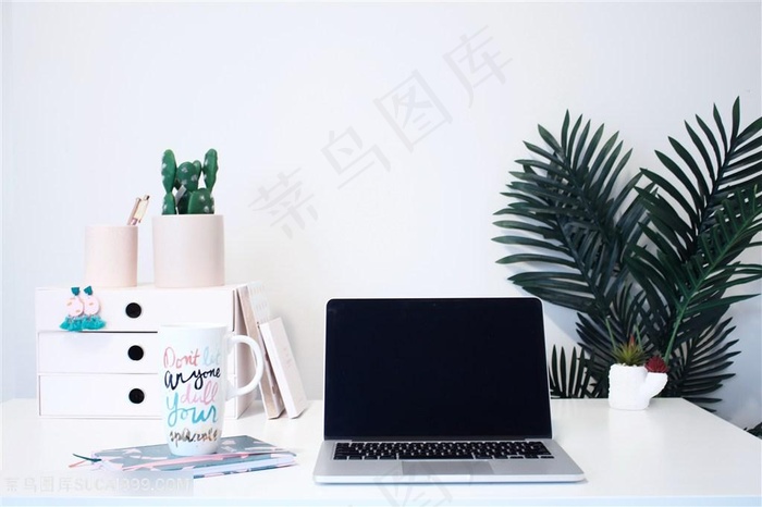 电脑办公桌图片