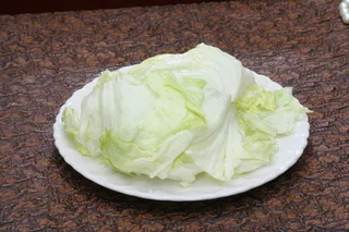 生菜金丝酱包鸭