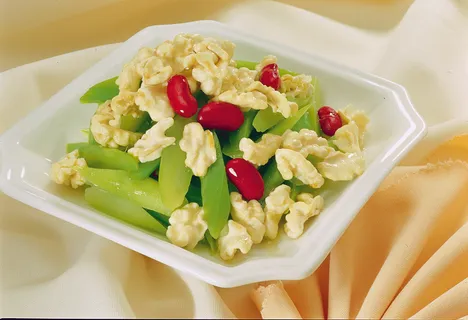 LCC-04530桃仁拌芥兰