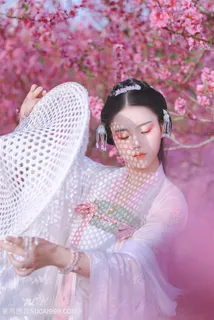 羞射的古装美女图片 羞射的古装美女图片