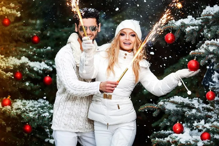 过圣诞节的情侣大图