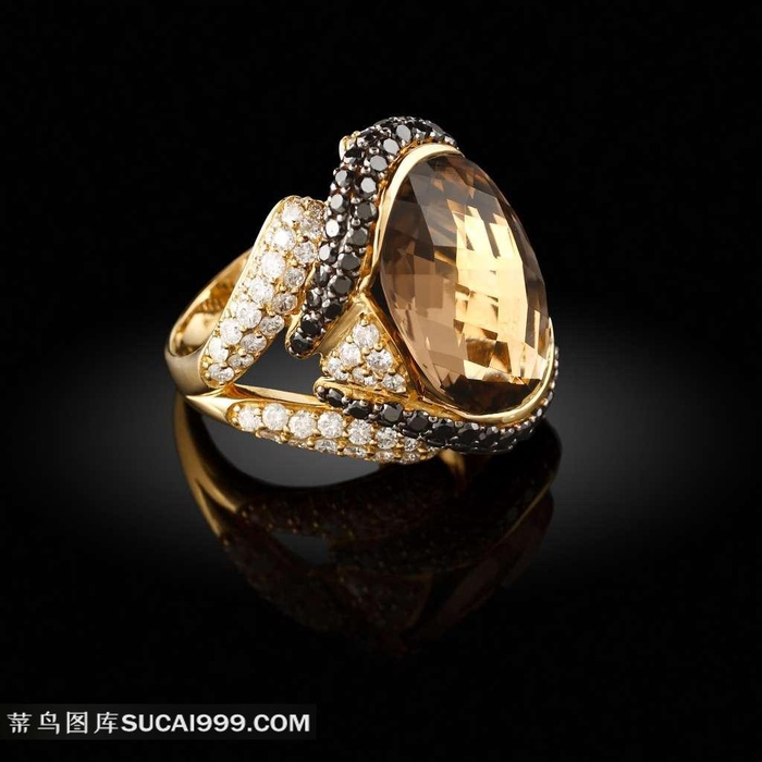 金戒指摄影图片