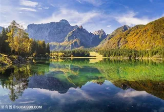 高清唯美清澈湖泊山水风景图片