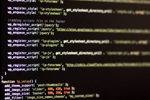 计算机编写代码图片