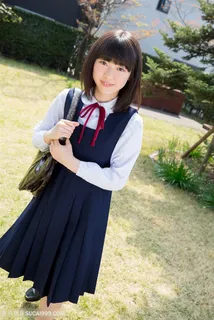 高清日本清纯美女学生写真图片