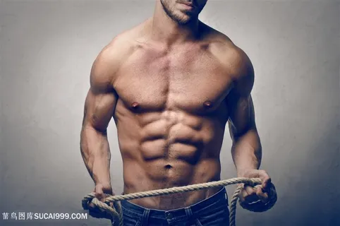 拿麻绳的猛男人肌肉男健美图片 拿麻绳的猛男人肌肉男健美图片