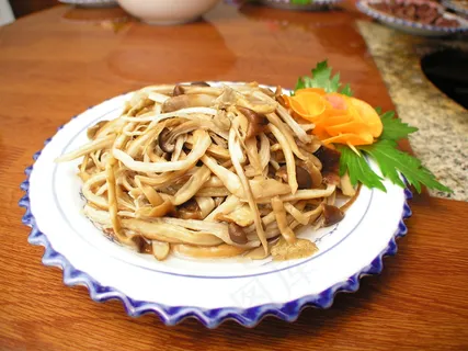 茶树菇    茶树菇