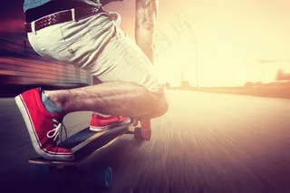 滑板运动特写图片