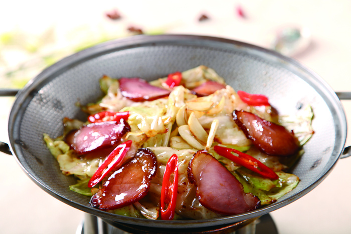 干锅美食焖锅湘菜麻辣香辣纸锅干锅手撕包菜