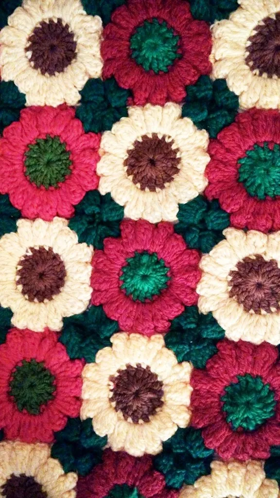 毛线钩织彩色太阳花素材