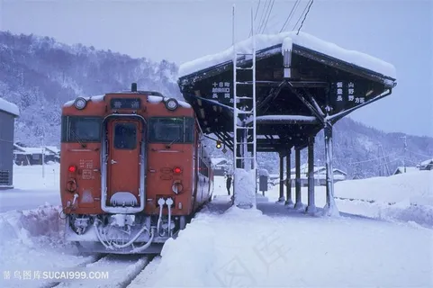 冬季雪景火车风景画