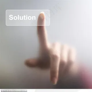 手指按住触摸屏Solution按键
