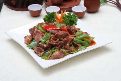 尖椒炒护心肉24元 (2)