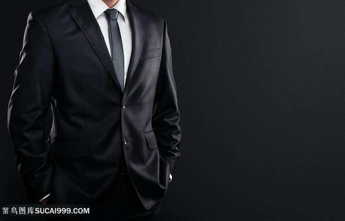 黑色西服的商务男人图片