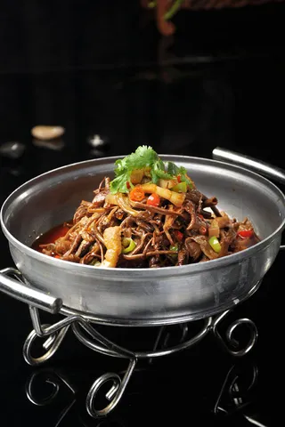 干锅美食焖锅湘菜麻辣香辣纸锅干锅茶树菇