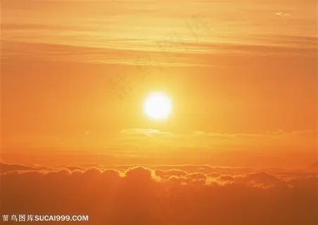 天空上云层中的太阳 天空上云层中的太阳