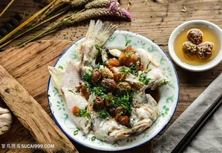 美味清蒸鲈鱼