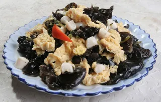 01木耳鲜贝炒野菜 -乡村小镇