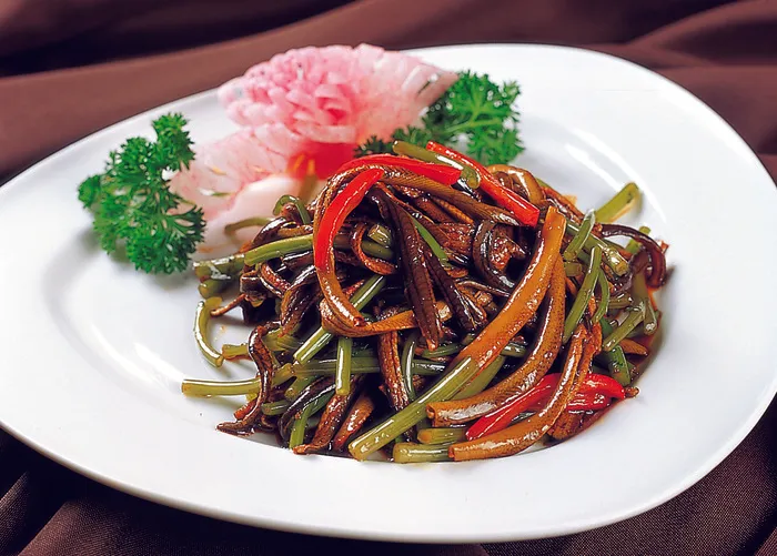 95C-093蒿杆炒鳝丝