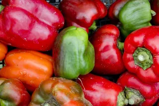 红色灯笼椒菜椒图片