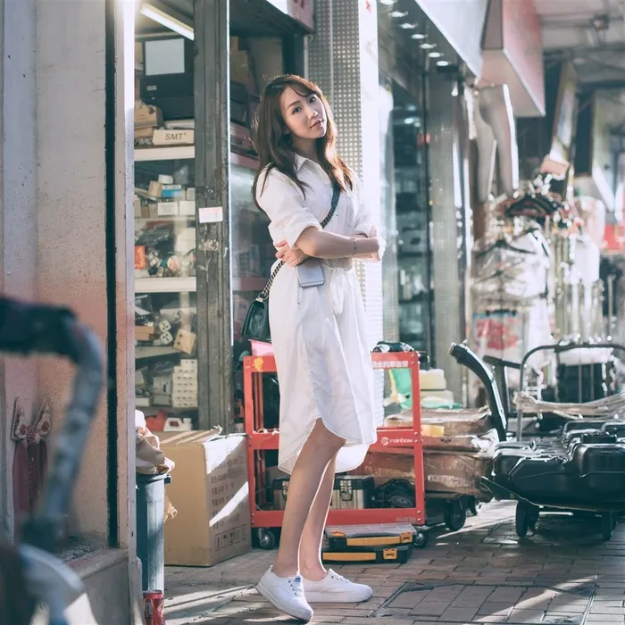 阳光可爱的少女大图