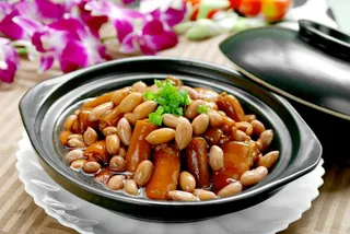 砂锅石锅美食煲类特色菜怀花生烧猪尾