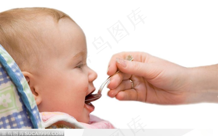 喂东西吃的婴儿小宝贝