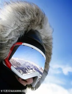 戴眼镜滑雪的人物高清图片