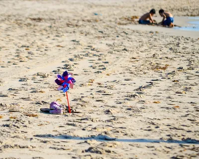 大海沙滩真实照片