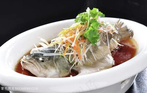 清蒸鲈鱼图片 清蒸鲈鱼图片