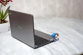 戴尔品牌笔记本电脑图片