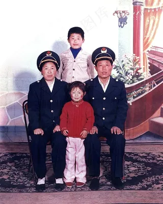 老照片 幸福一家人