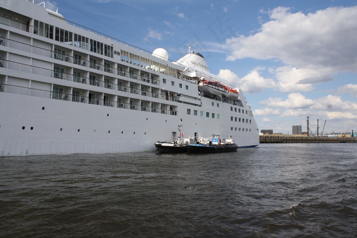 大型邮轮局部图片