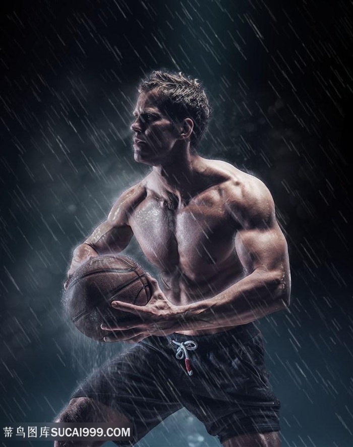打篮球的肌肉男高清