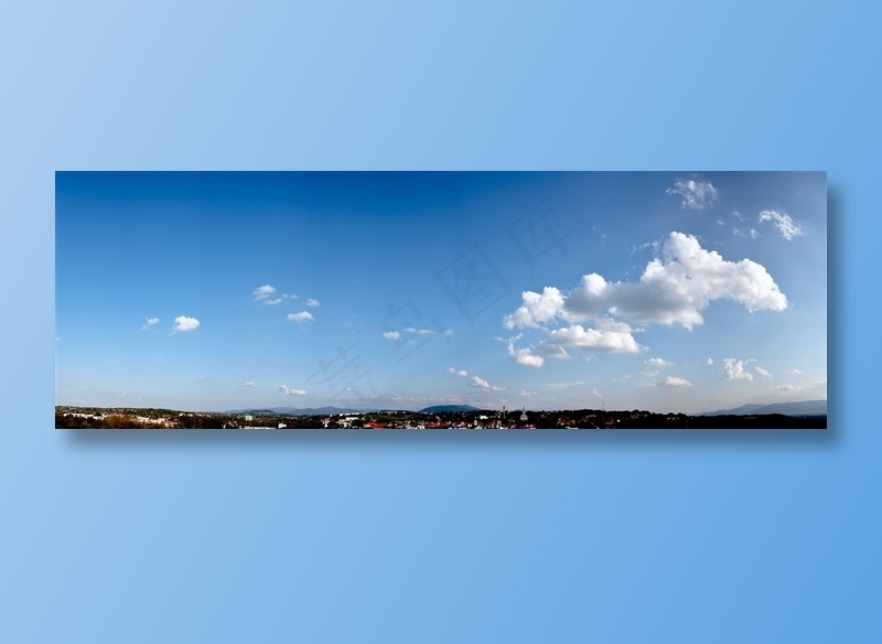 浅蓝色天空图